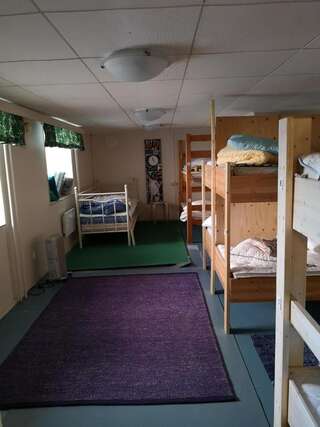 Хостелы Hostel River Пори Спальное место на двухъярусной кровати в общем номере для мужчин и женщин-4